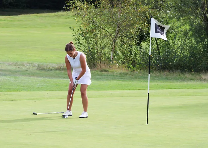 Maisonette - Golf & Wellness דירה *